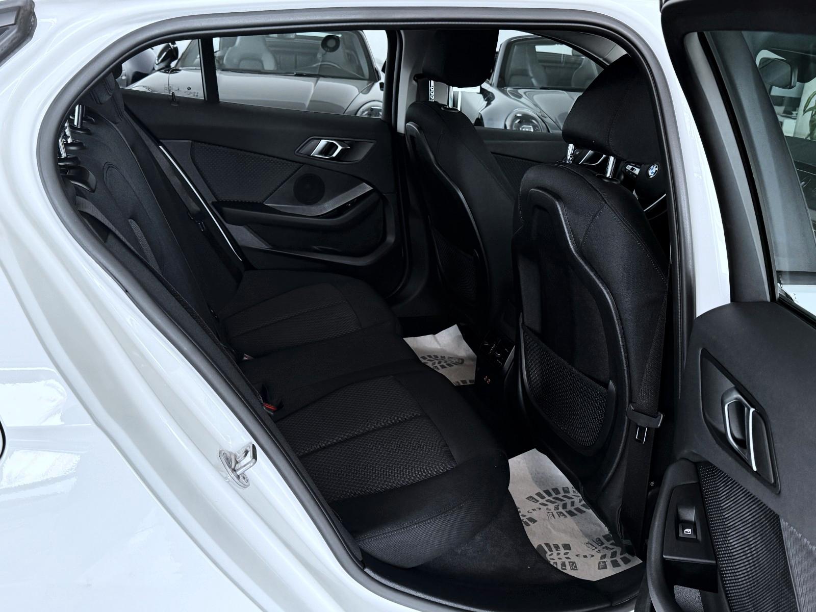 BMW 120i Automático Advantage (178 CV)