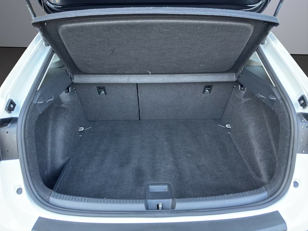VOLKSWAGEN Taigo 1.0 TSI Style (Matrix LED &amp; Techo Panorámico)