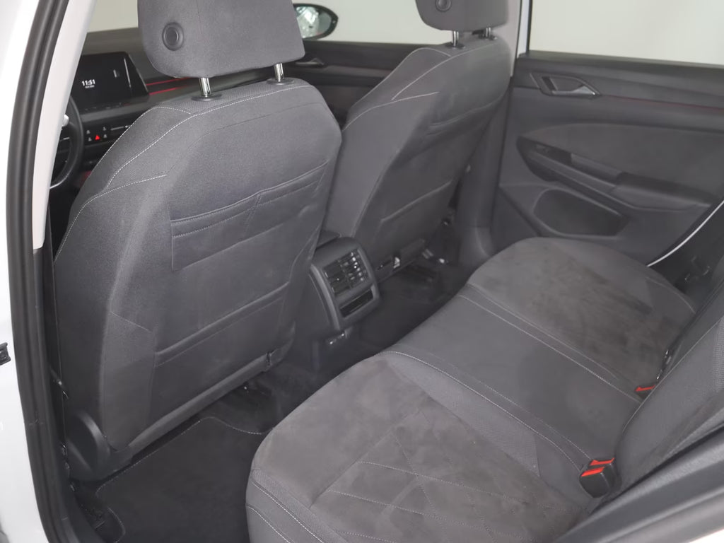 VOLKSWAGEN Golf VIII 1.4 eHybrid Style (Batería Certificada)