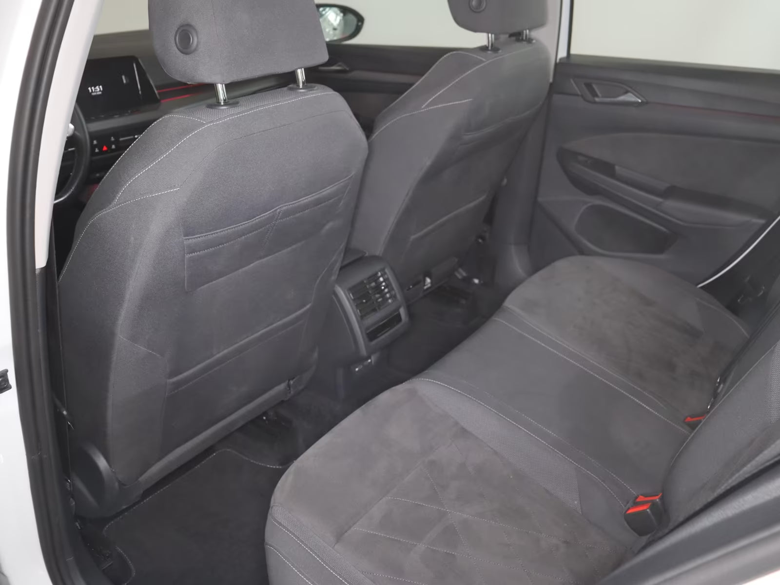 VOLKSWAGEN Golf VIII 1.4 eHybrid Style (Batería Certificada)