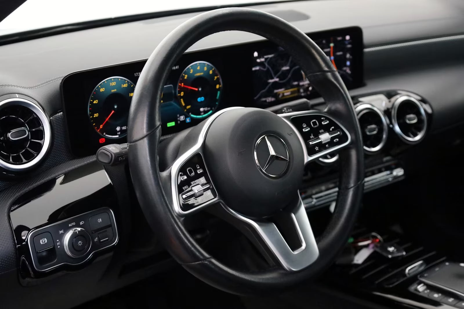 MERCEDES-BENZ CLA 250 e Coupé Progressive (218 CV) - Etiqueta CERO