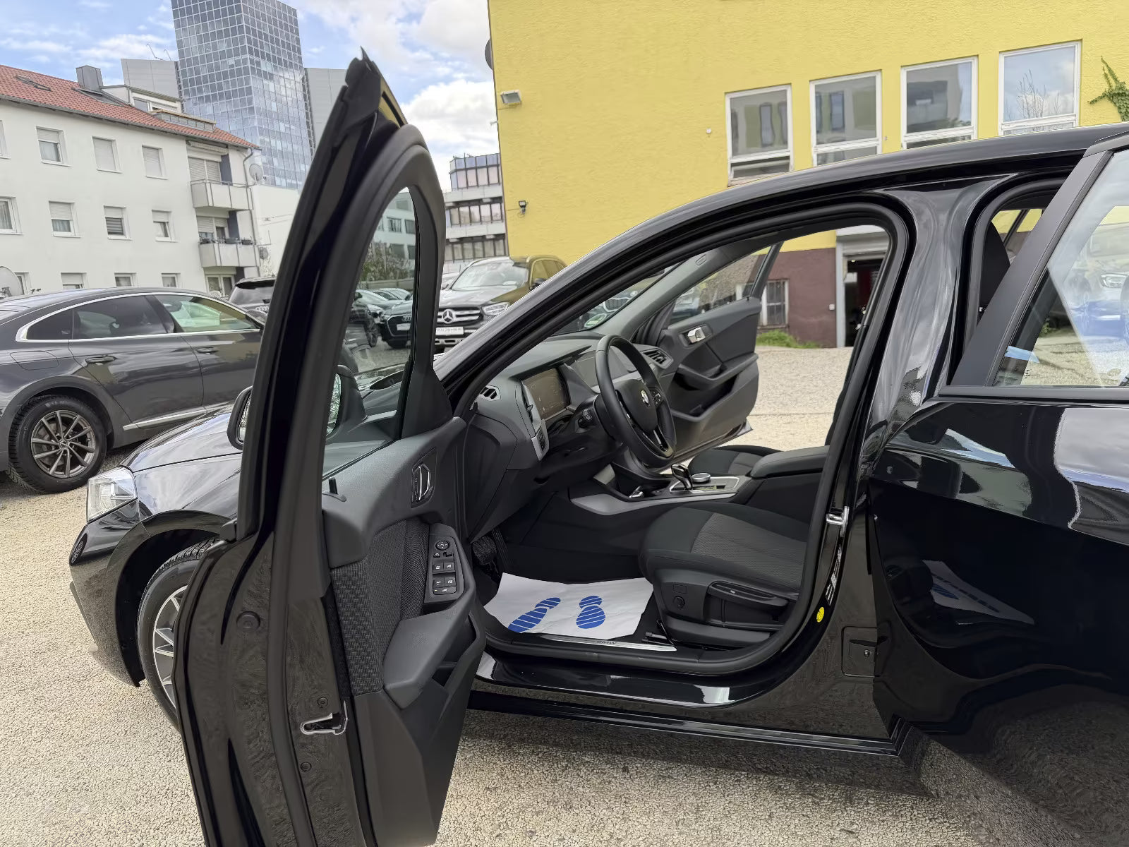 BMW 120d Steptronic Advantage (2023)