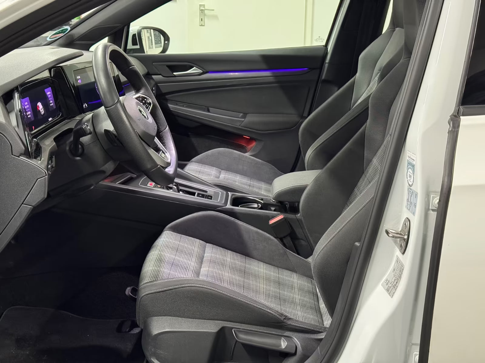 VOLKSWAGEN Golf VIII GTD 2.0 TDI (200 CV)