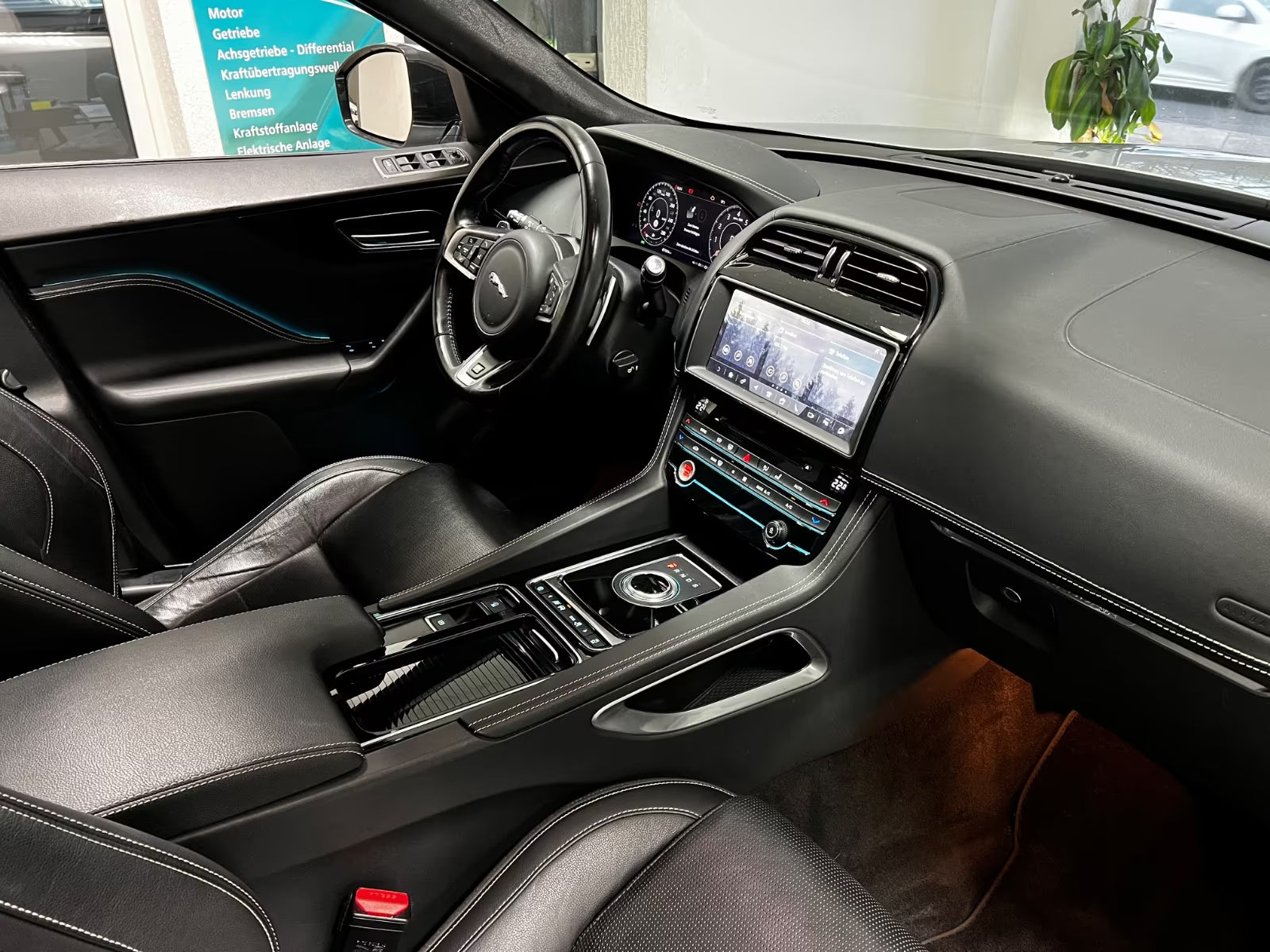 JAGUAR F-Pace 2.0 AWD R-Sport (250 CV)