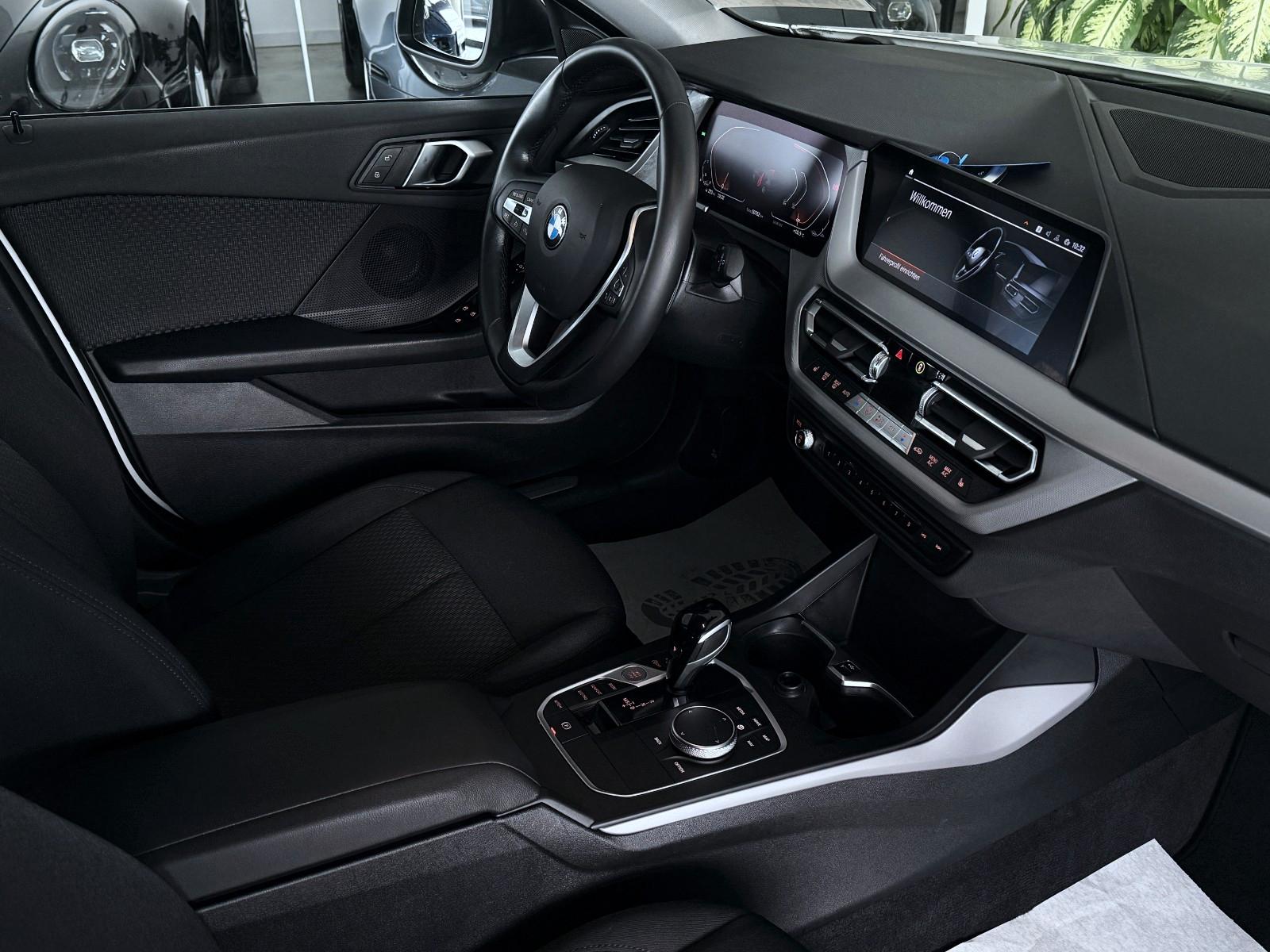 BMW 120i Automático Advantage (178 CV)