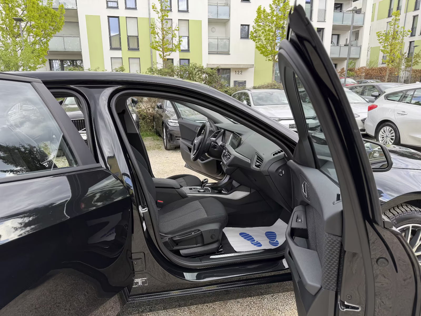 BMW 120d Steptronic Advantage (2023)