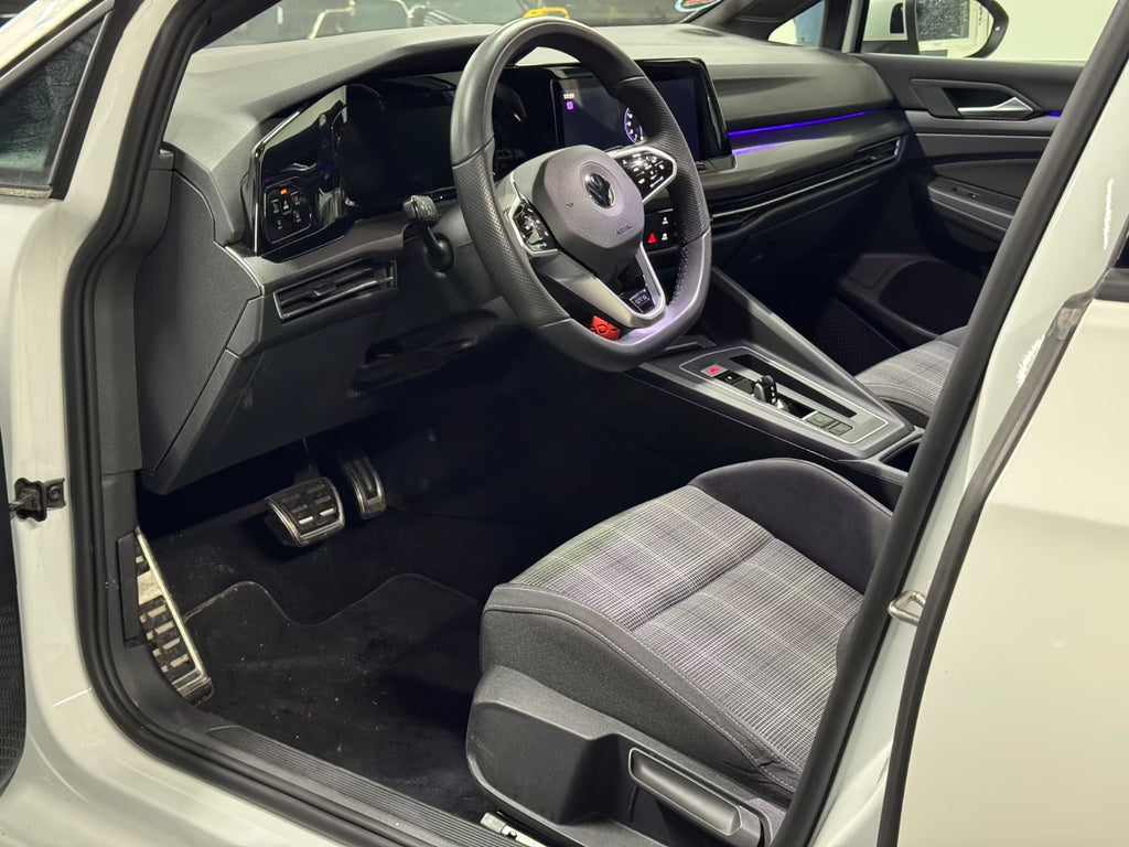 VOLKSWAGEN Golf VIII GTD 2.0 TDI (200 CV)