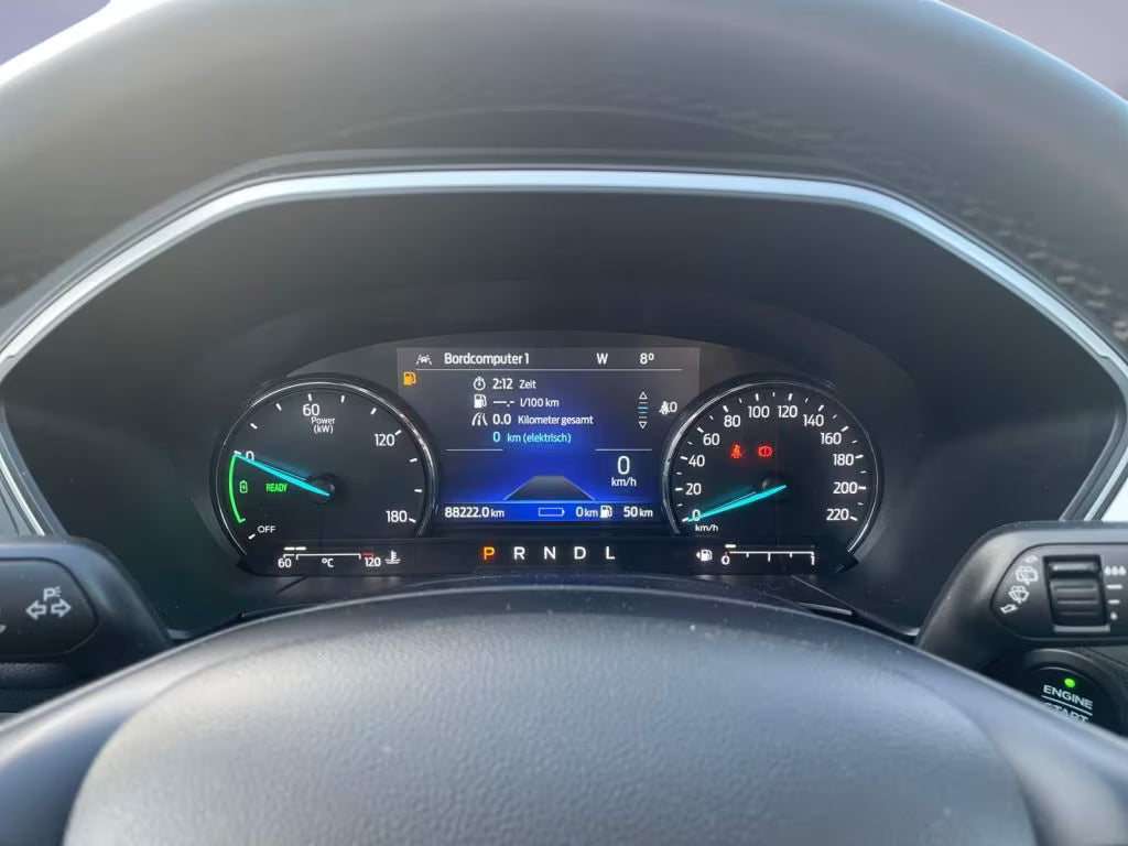 FORD Kuga 2.5 PHEV Cool &amp; Connect (Paquete Invierno)