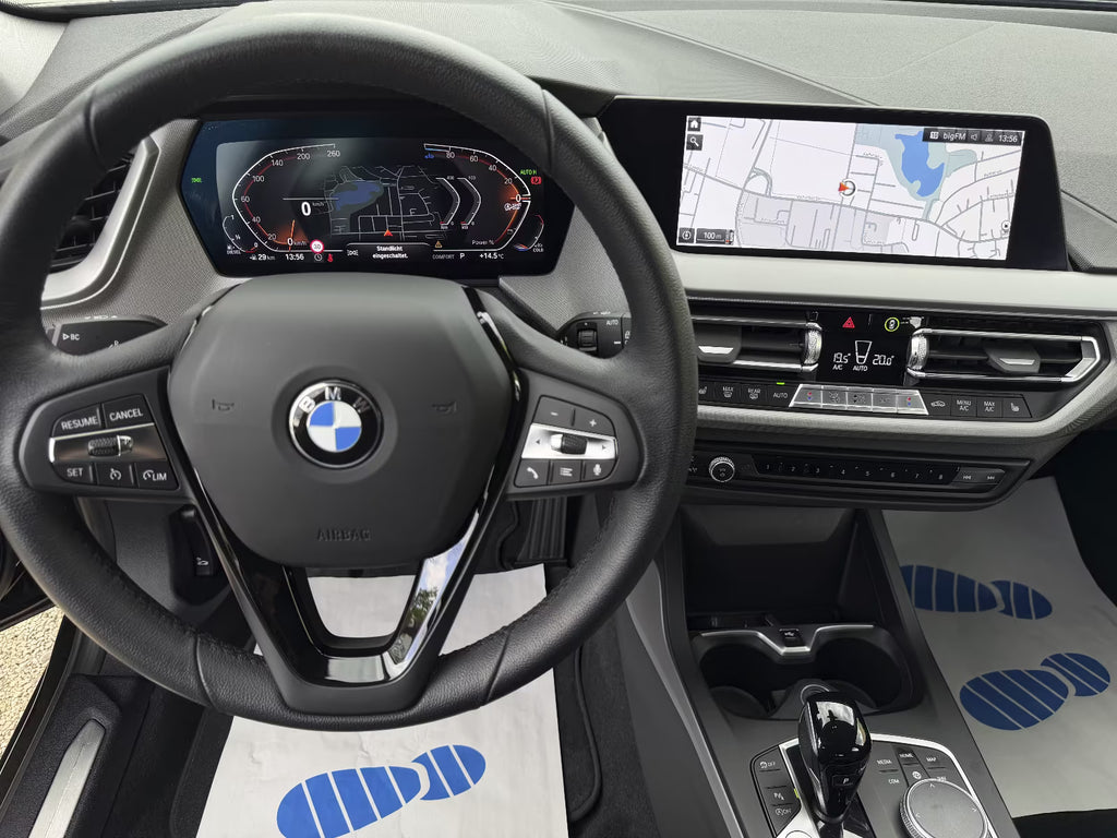 BMW 120d Steptronic Advantage (2023)