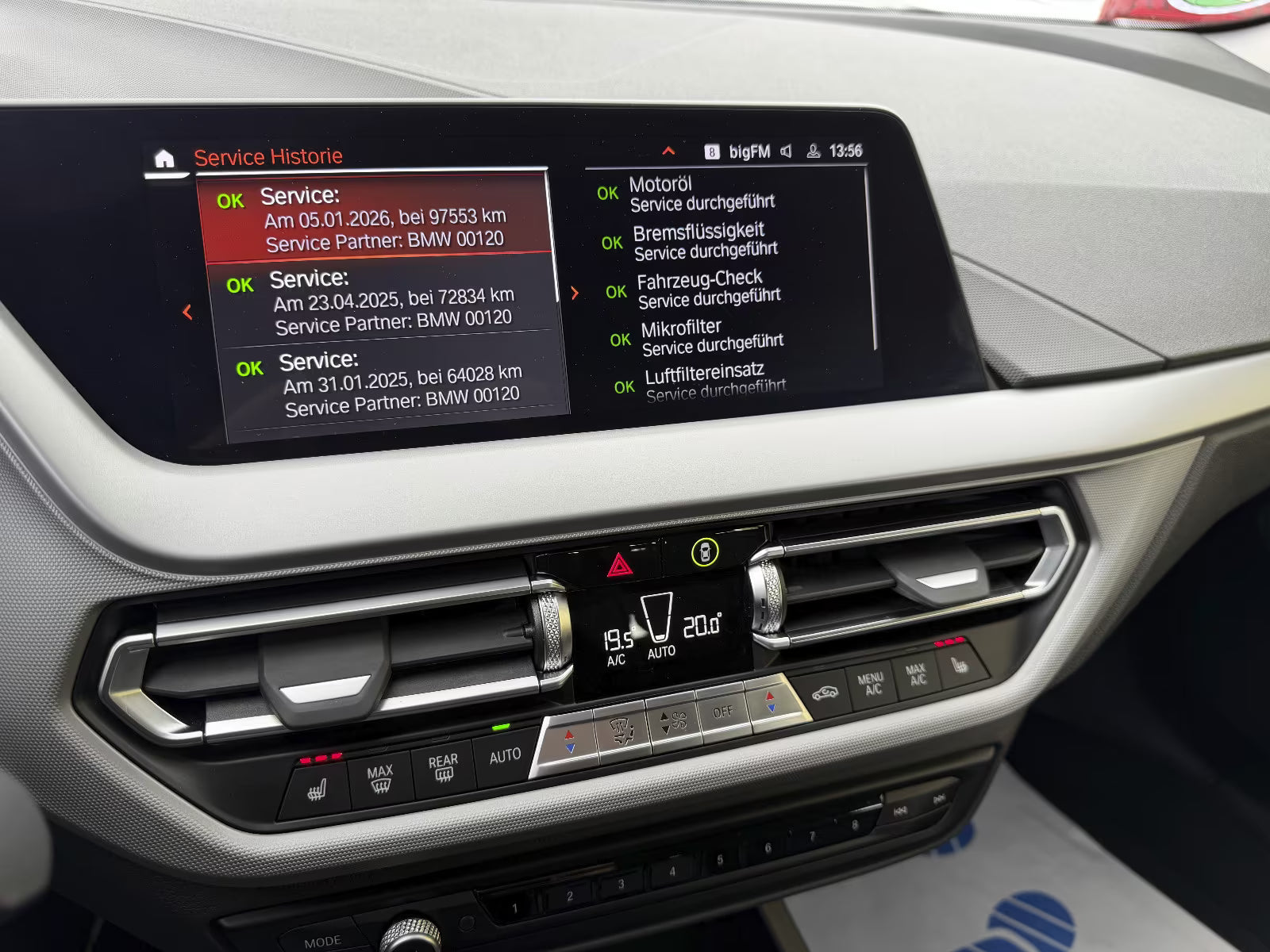 BMW 120d Steptronic Advantage (2023)
