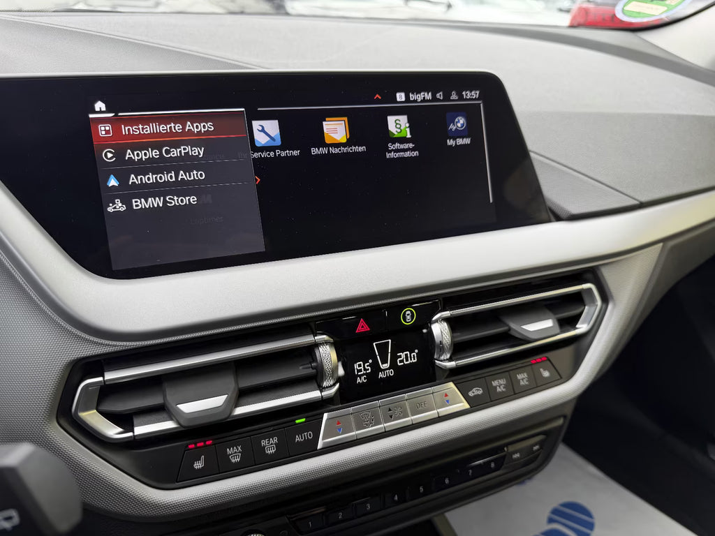 BMW 120d Steptronic Advantage (2023)