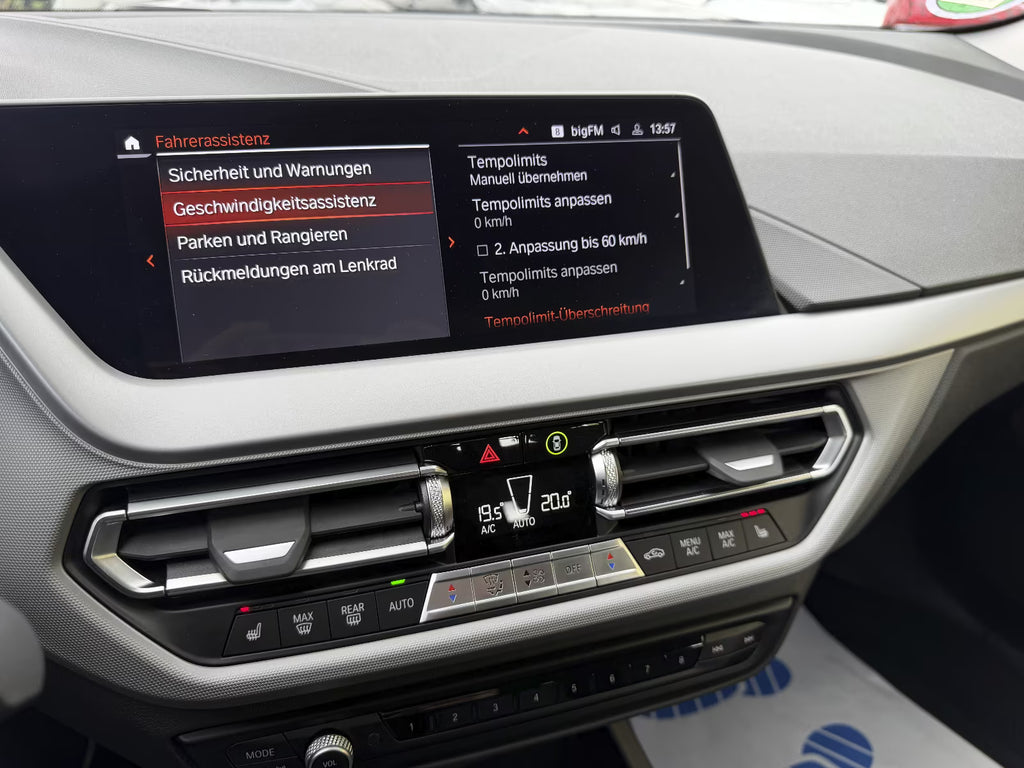 BMW 120d Steptronic Advantage (2023)
