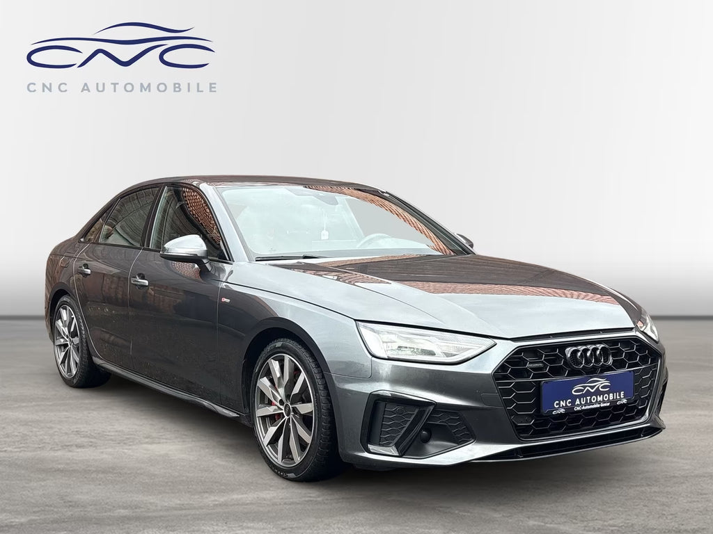 AUDI A4 40 TFSI quattro S line Black Style