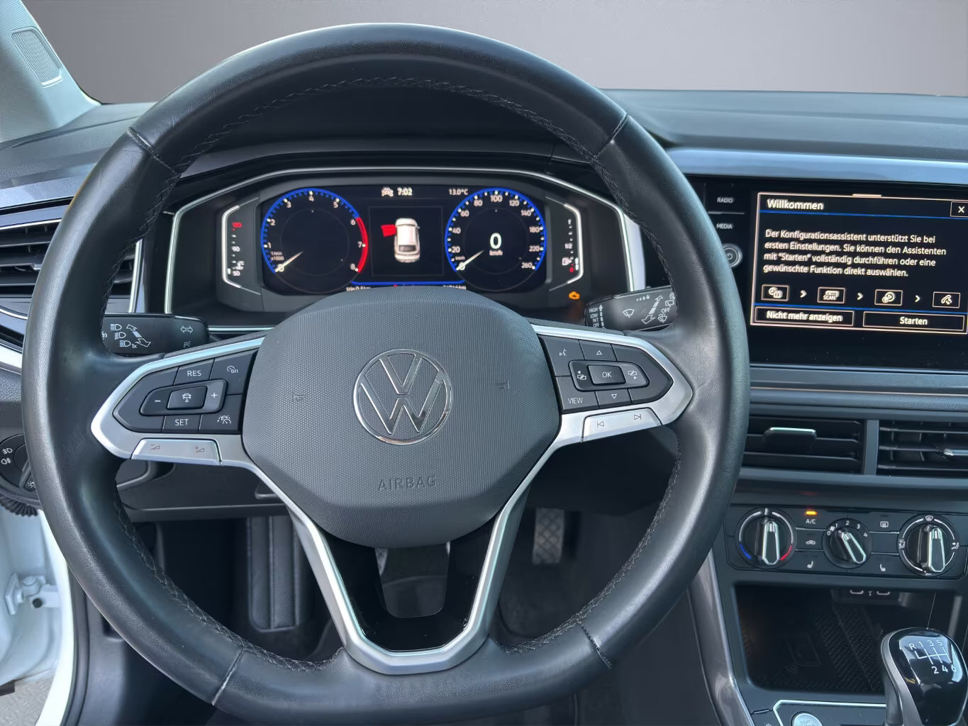 VOLKSWAGEN Taigo 1.0 TSI Style (Matrix LED &amp; Techo Panorámico)