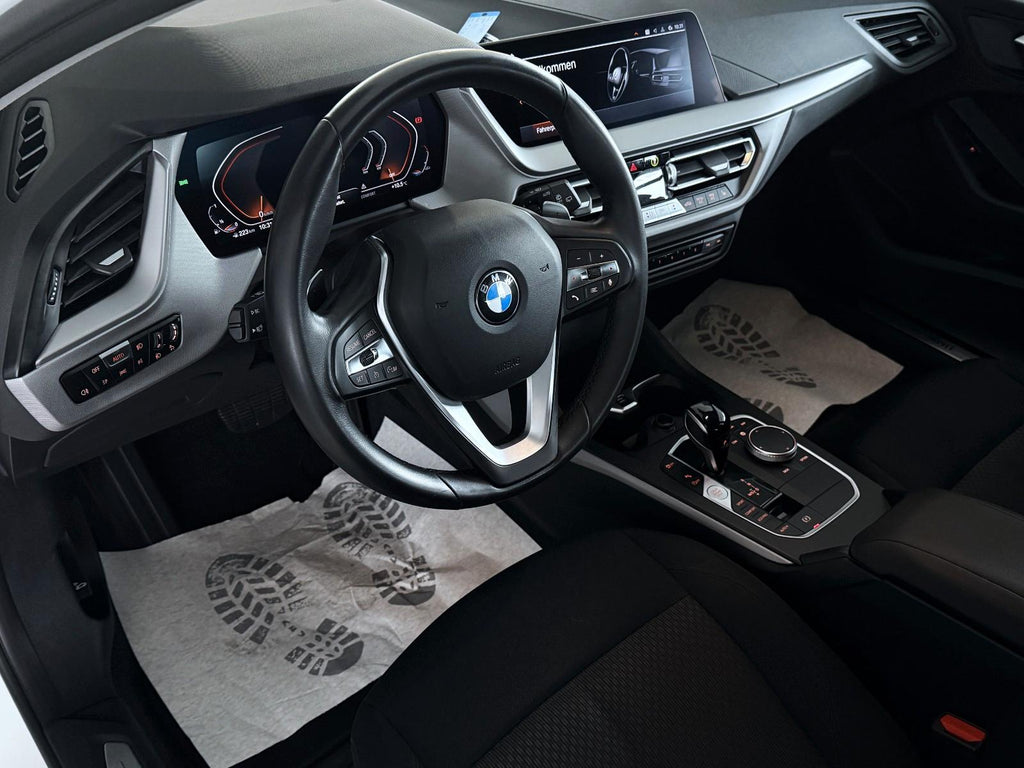 BMW 120i Automático Advantage (178 CV)