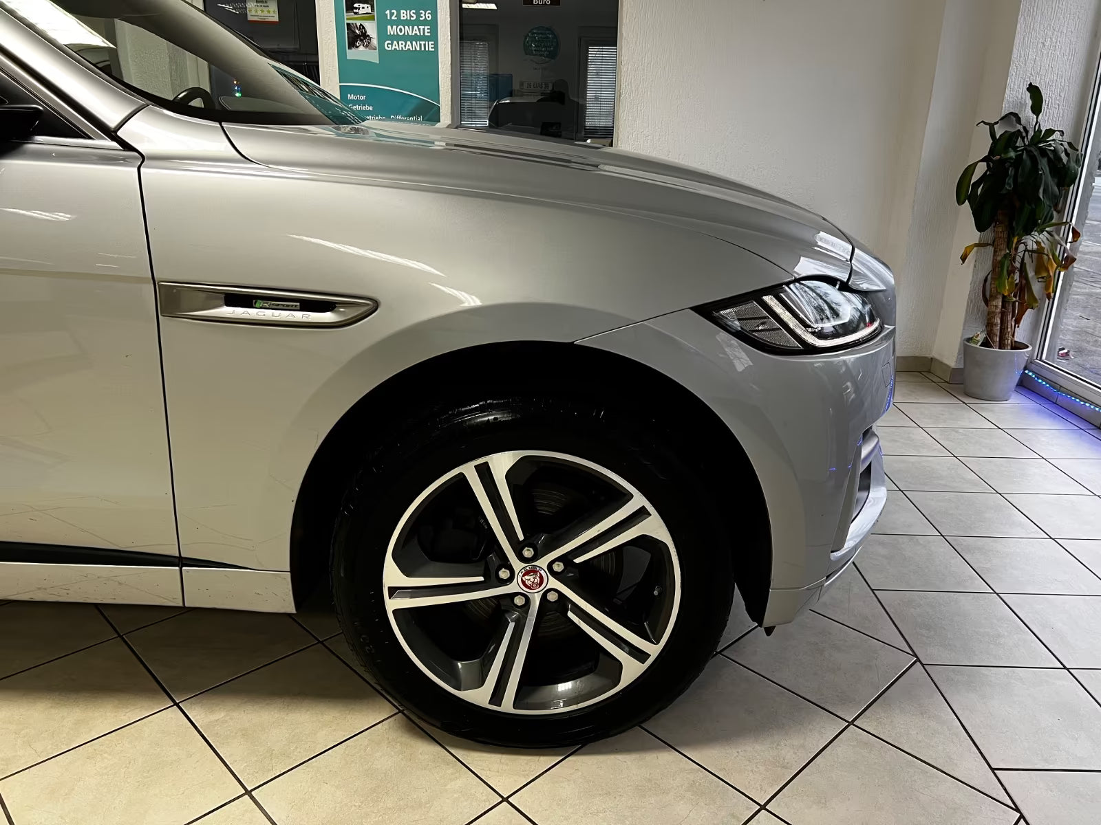 JAGUAR F-Pace 2.0 AWD R-Sport (250 CV)
