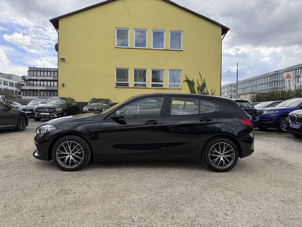 BMW 120d Steptronic Advantage (2023)
