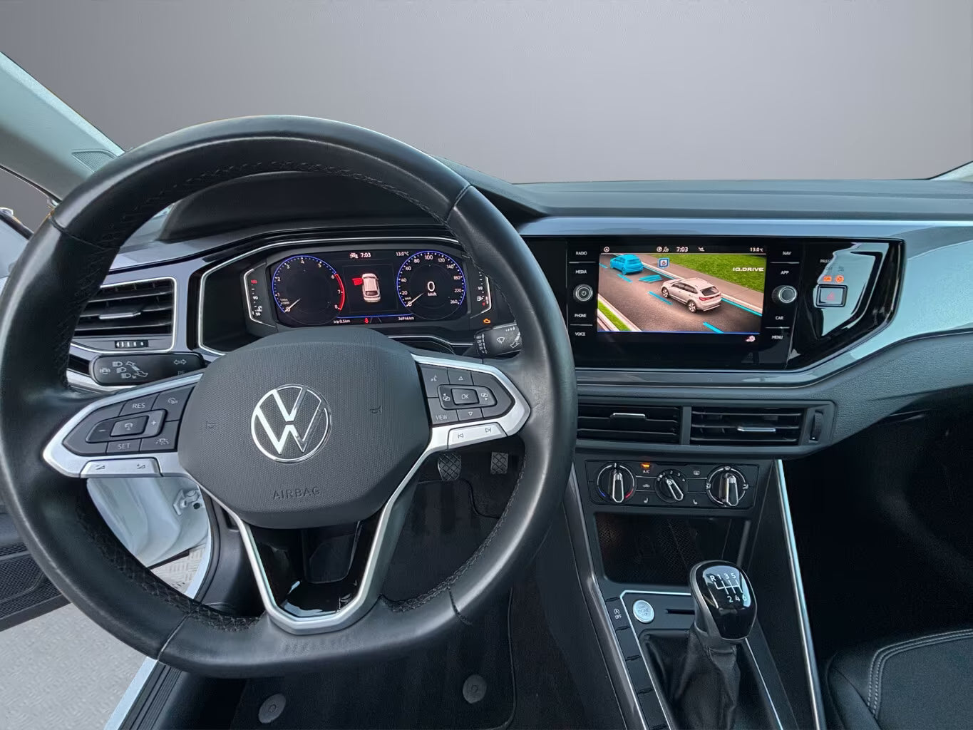 VOLKSWAGEN Taigo 1.0 TSI Style (Matrix LED &amp; Techo Panorámico)