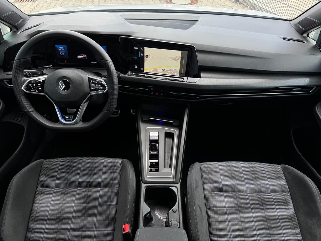 Volkswagen Golf GTE eHybrid (2022)