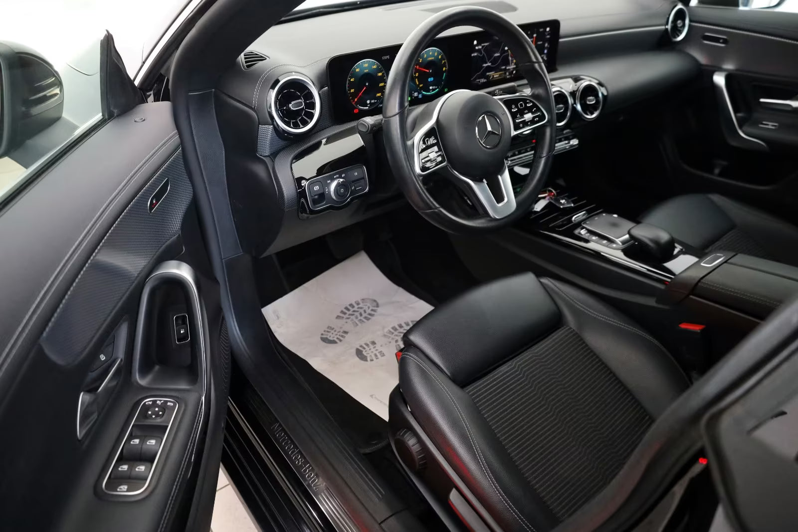 MERCEDES-BENZ CLA 250 e Coupé Progressive (218 CV) - Etiqueta CERO