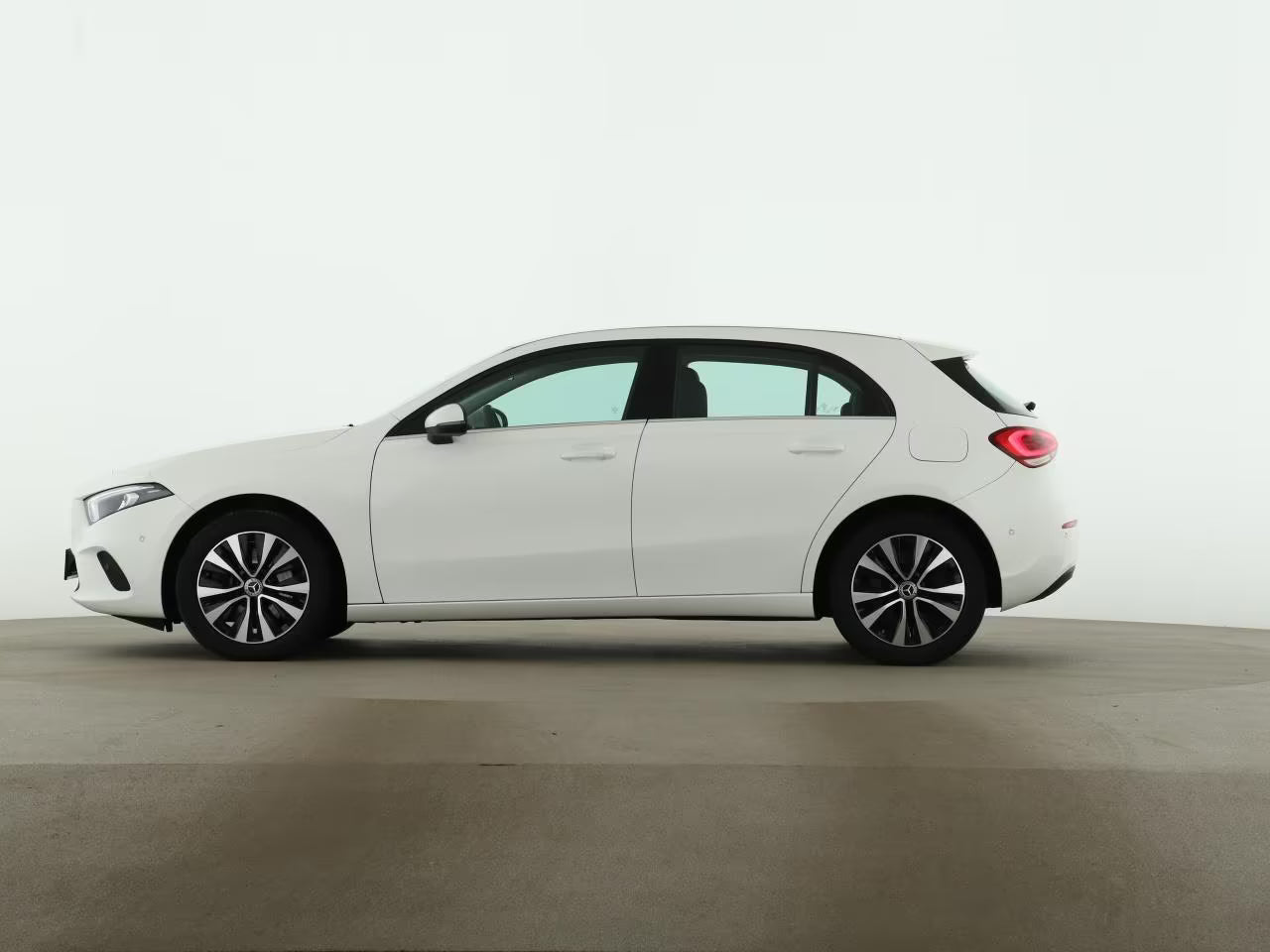 Mercedes-Benz A 250 e Style MBUX Kamera LED Navi Park-A