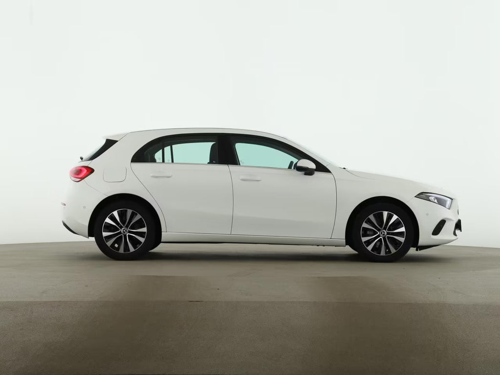 Mercedes-Benz A 250 e Style MBUX Kamera LED Navi Park-A