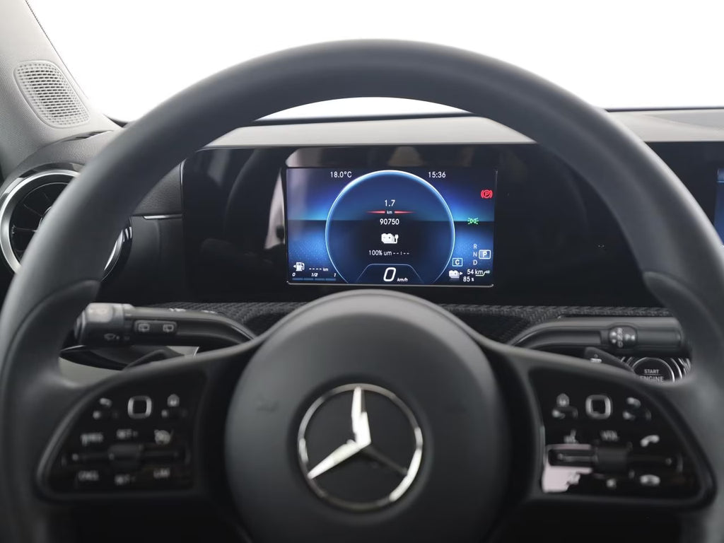 Mercedes-Benz A 250 e Style MBUX Kamera LED Navi Park-A