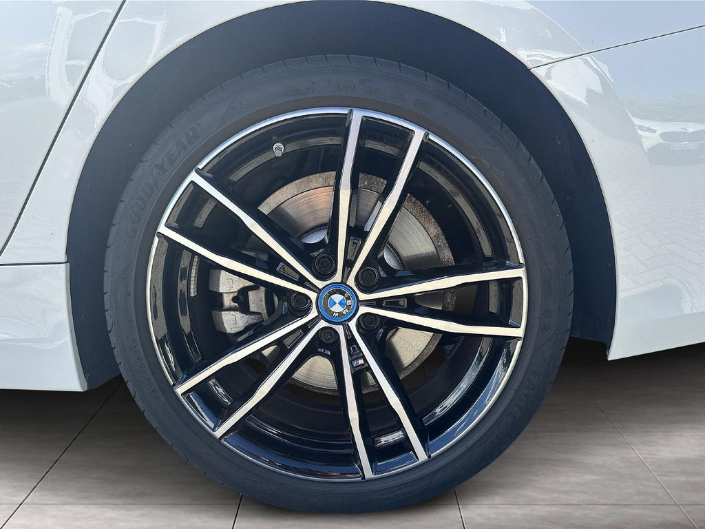 BMW 330e Touring M Sport (2023) – Importación Premium Directa de Concesionario Oficial