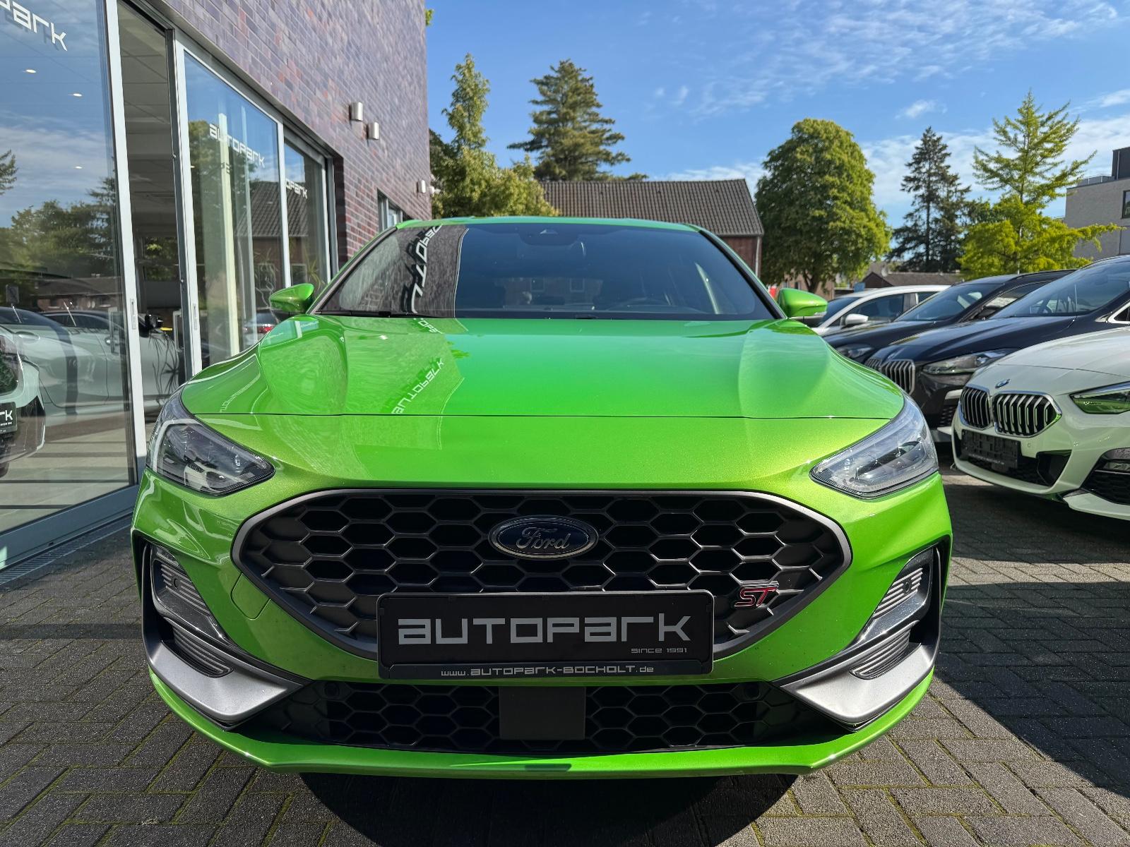 Ford Focus ST X 2.3 EcoBoost 280CV - "Mean Green" (2024)
