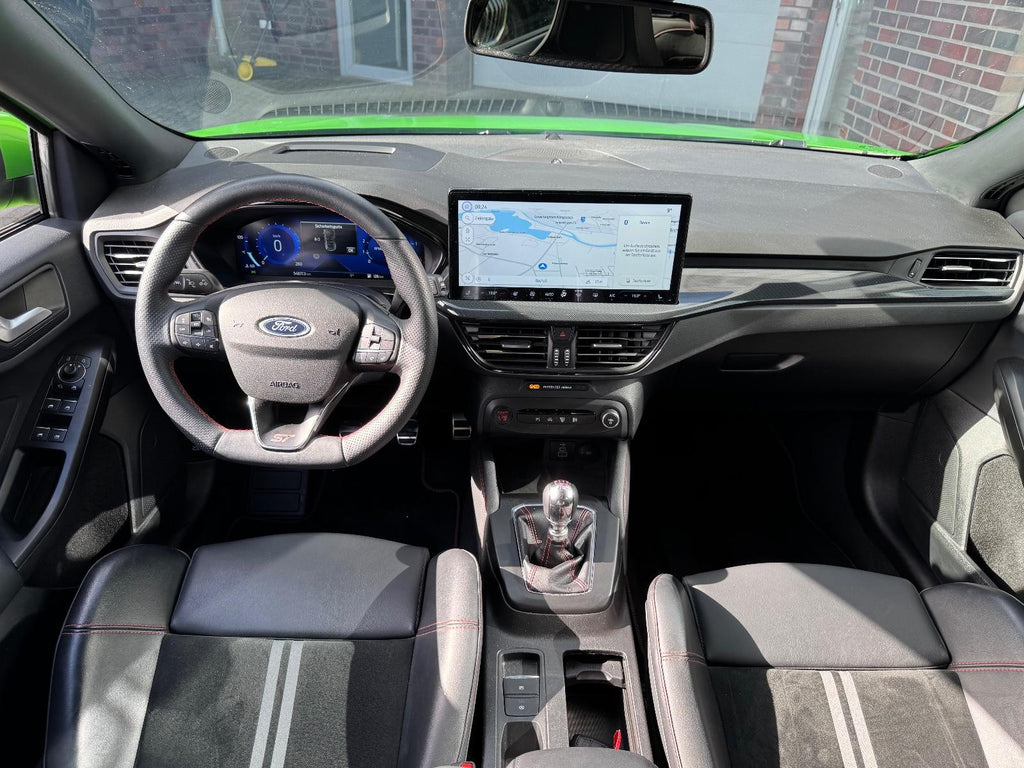 Ford Focus ST X 2.3 EcoBoost 280CV - "Mean Green" (2024)