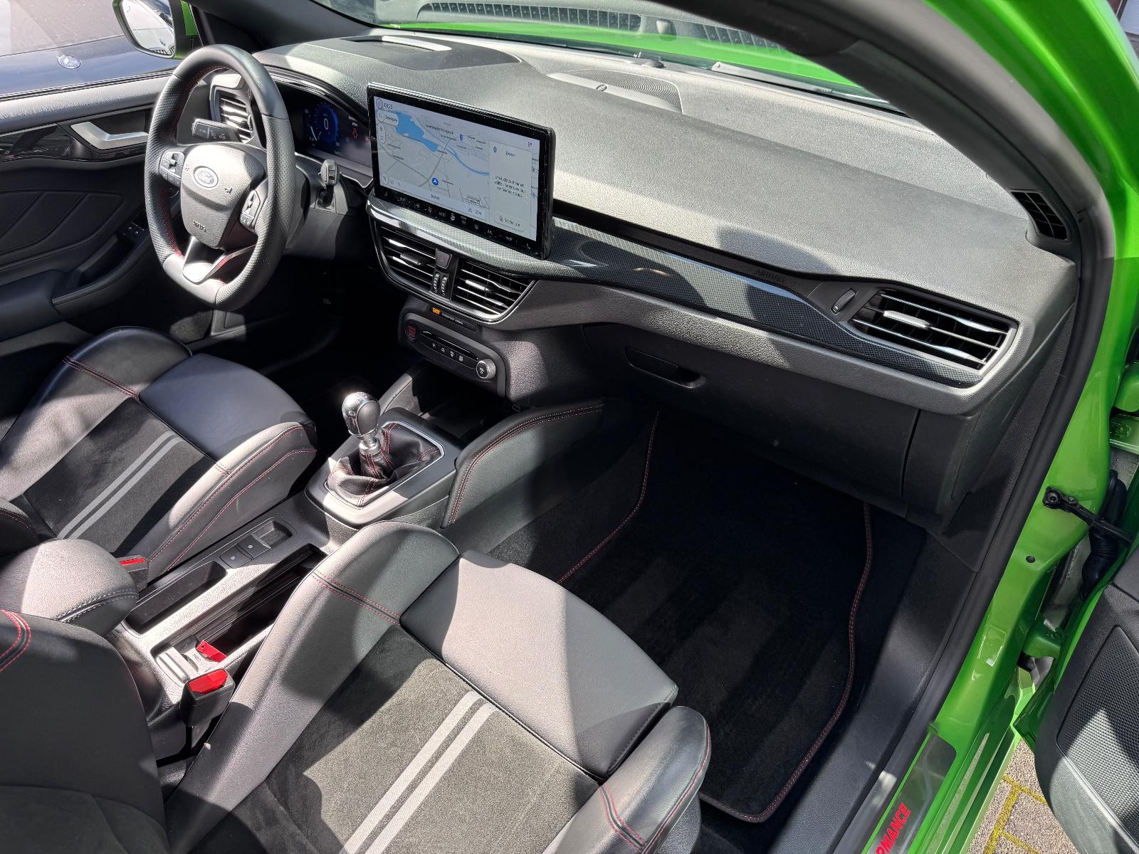 Ford Focus ST X 2.3 EcoBoost 280CV - "Mean Green" (2024)