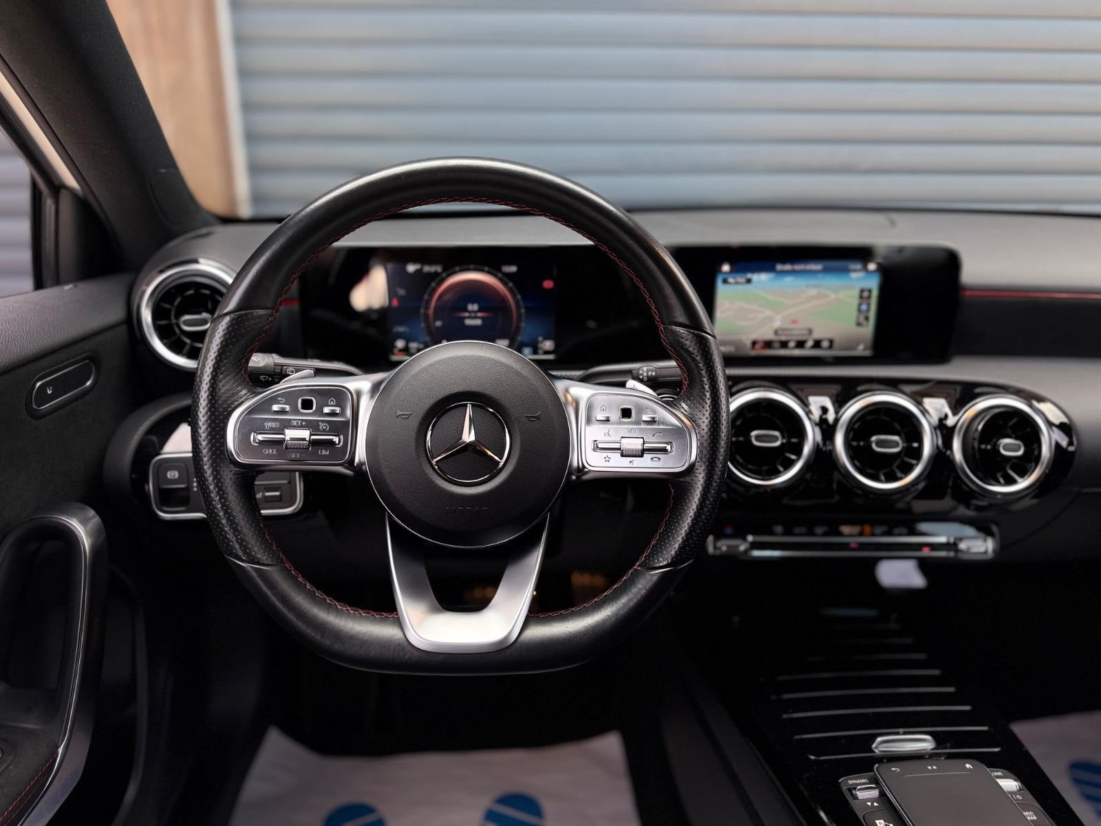 MERCEDES-BENZ A 180 AMG LINE (2022) - UNIDAD POLARWEISS