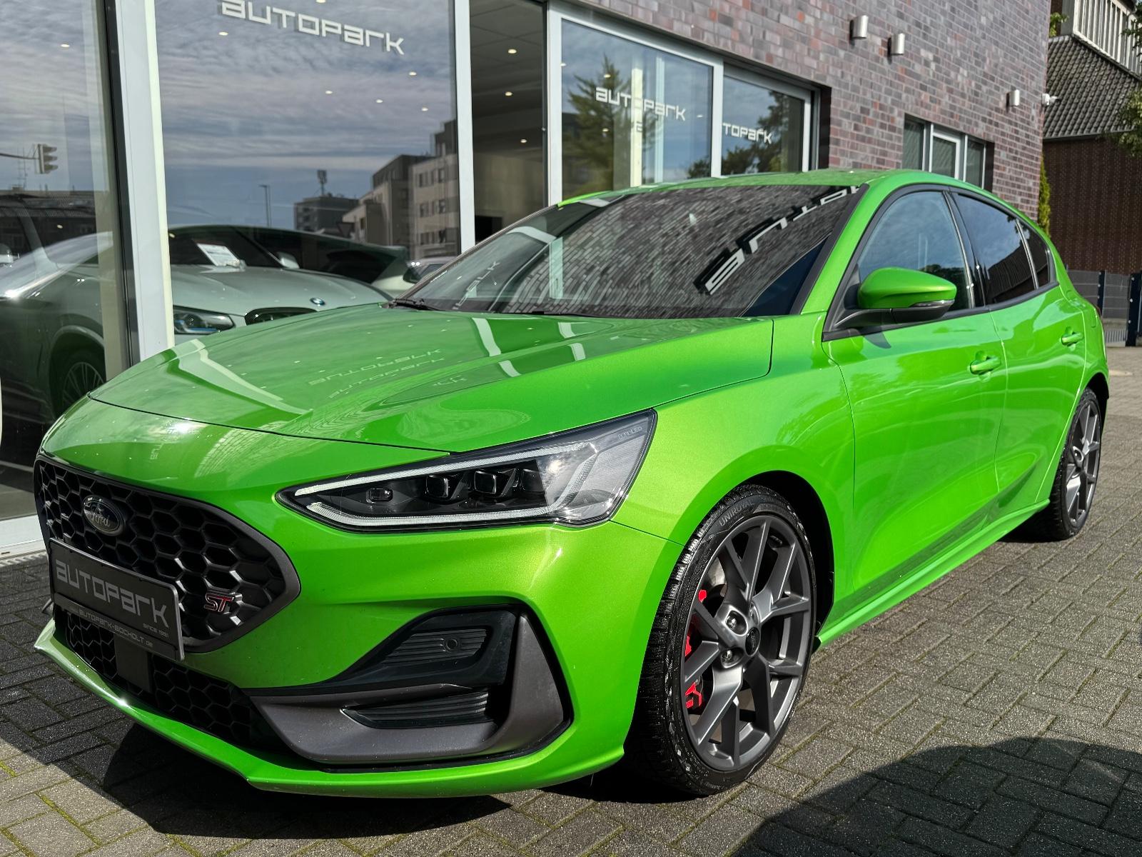 Ford Focus ST X 2.3 EcoBoost 280CV - "Mean Green" (2024)