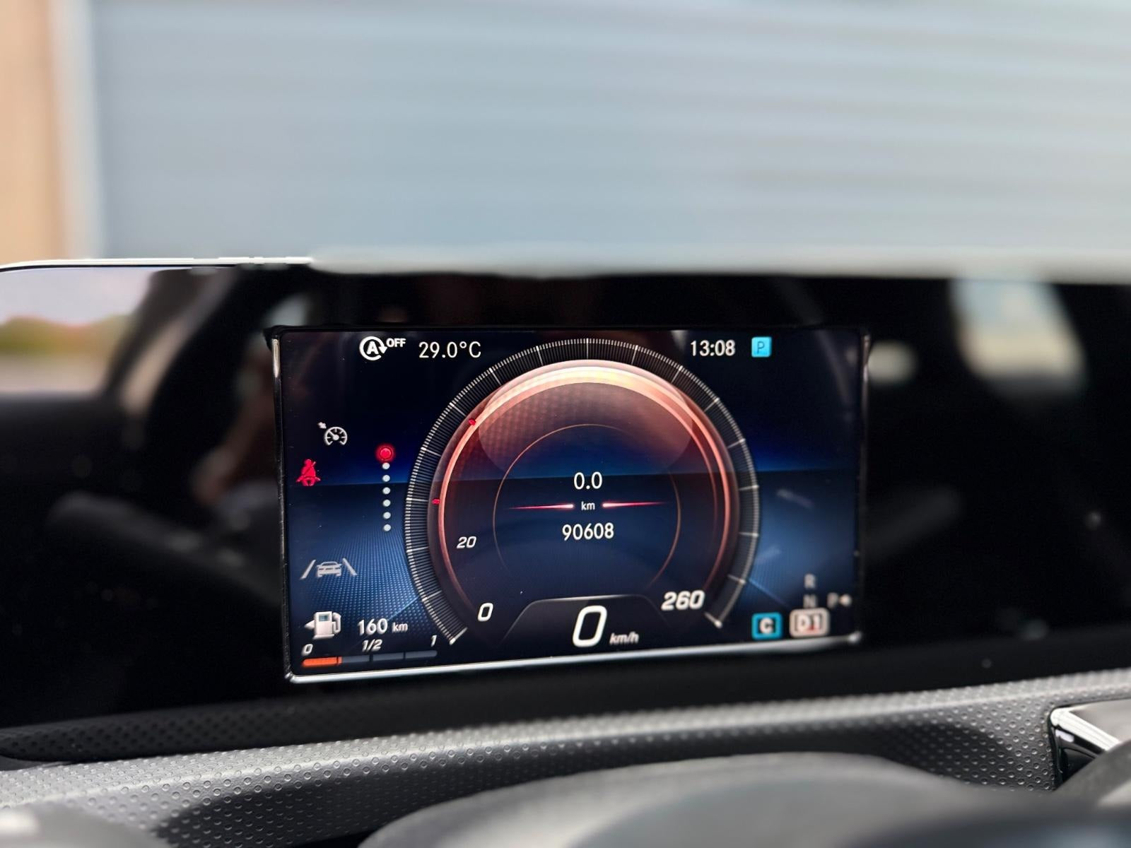 MERCEDES-BENZ A 180 AMG LINE (2022) - UNIDAD POLARWEISS