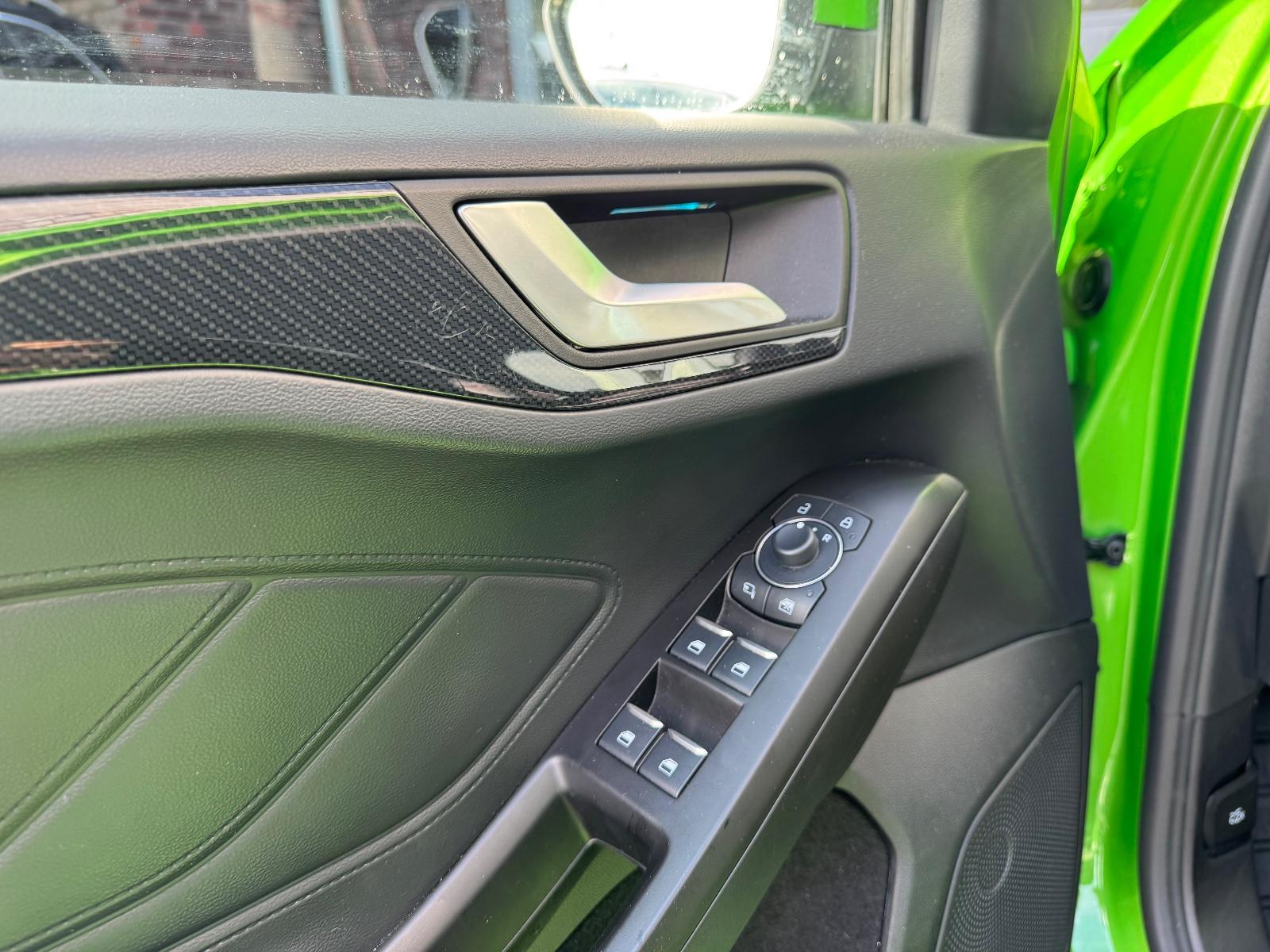 Ford Focus ST X 2.3 EcoBoost 280CV - "Mean Green" (2024)
