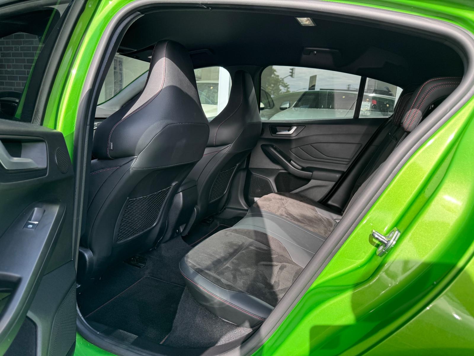 Ford Focus ST X 2.3 EcoBoost 280CV - "Mean Green" (2024)