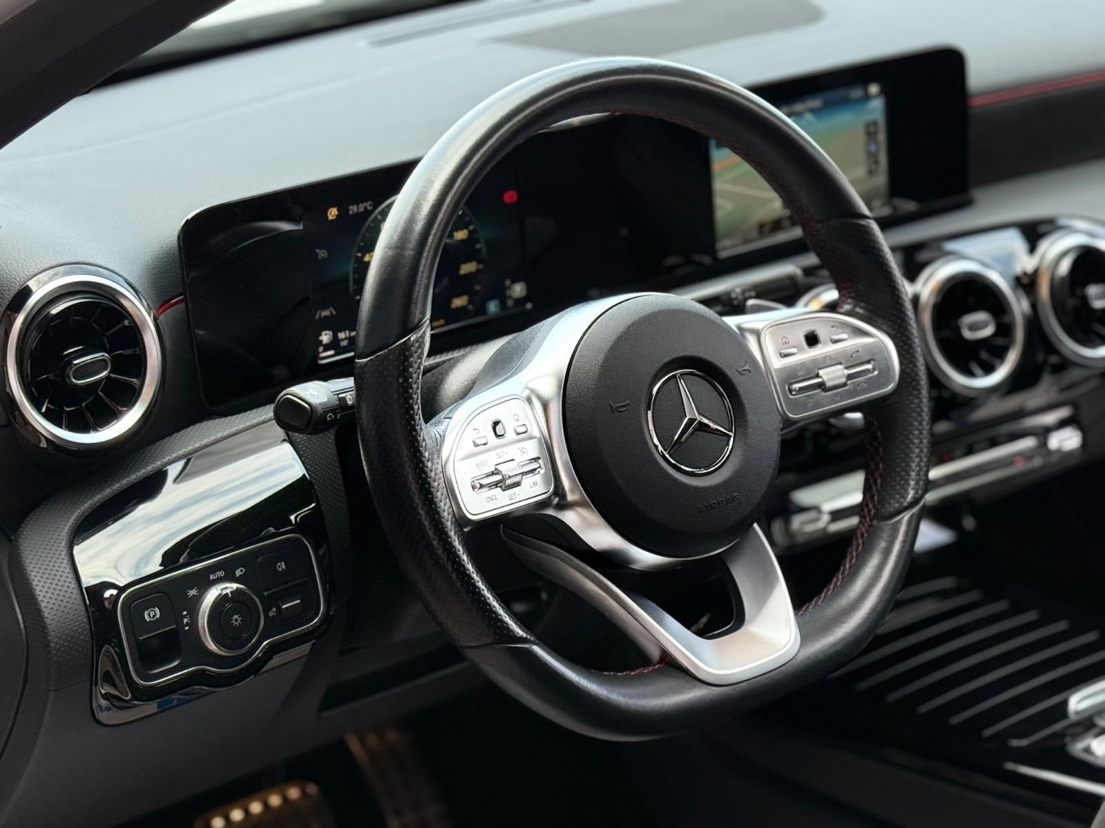 MERCEDES-BENZ A 180 AMG LINE (2022) - UNIDAD POLARWEISS