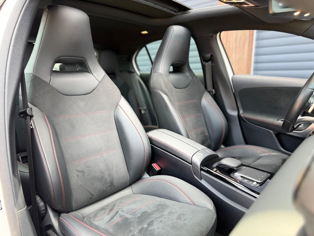 MERCEDES-BENZ A 180 AMG LINE (2022) - UNIDAD POLARWEISS