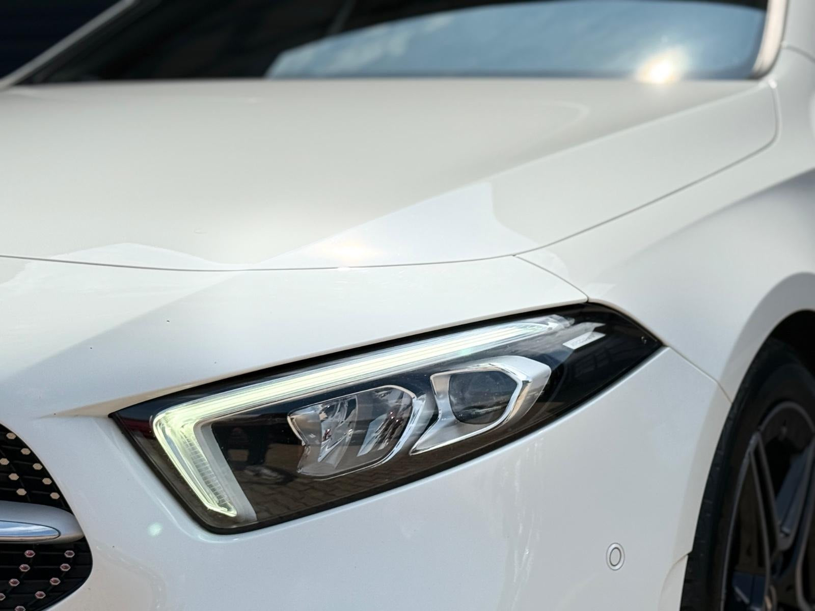 MERCEDES-BENZ A 180 AMG LINE (2022) - UNIDAD POLARWEISS