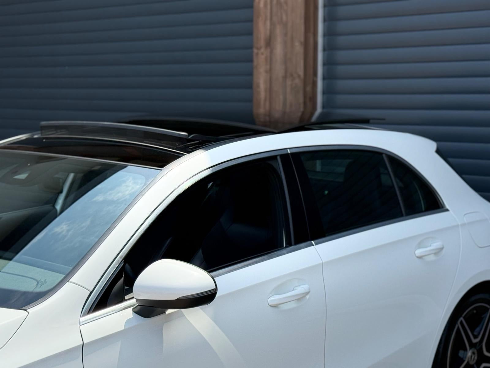 MERCEDES-BENZ A 180 AMG LINE (2022) - UNIDAD POLARWEISS