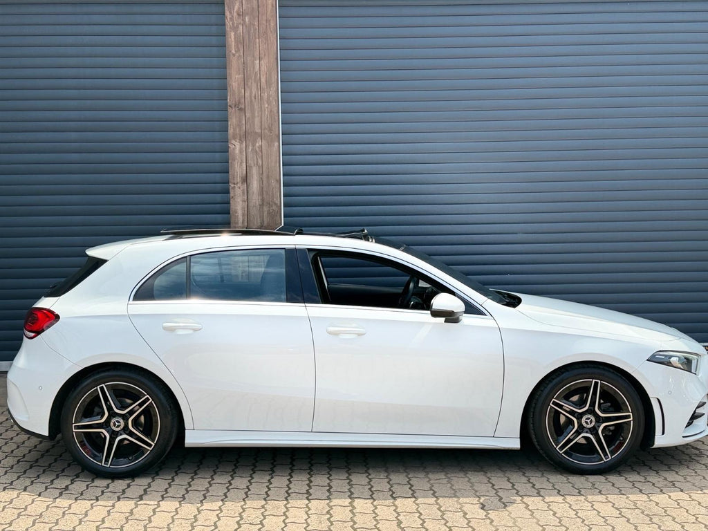 MERCEDES-BENZ A 180 AMG LINE (2022) - UNIDAD POLARWEISS