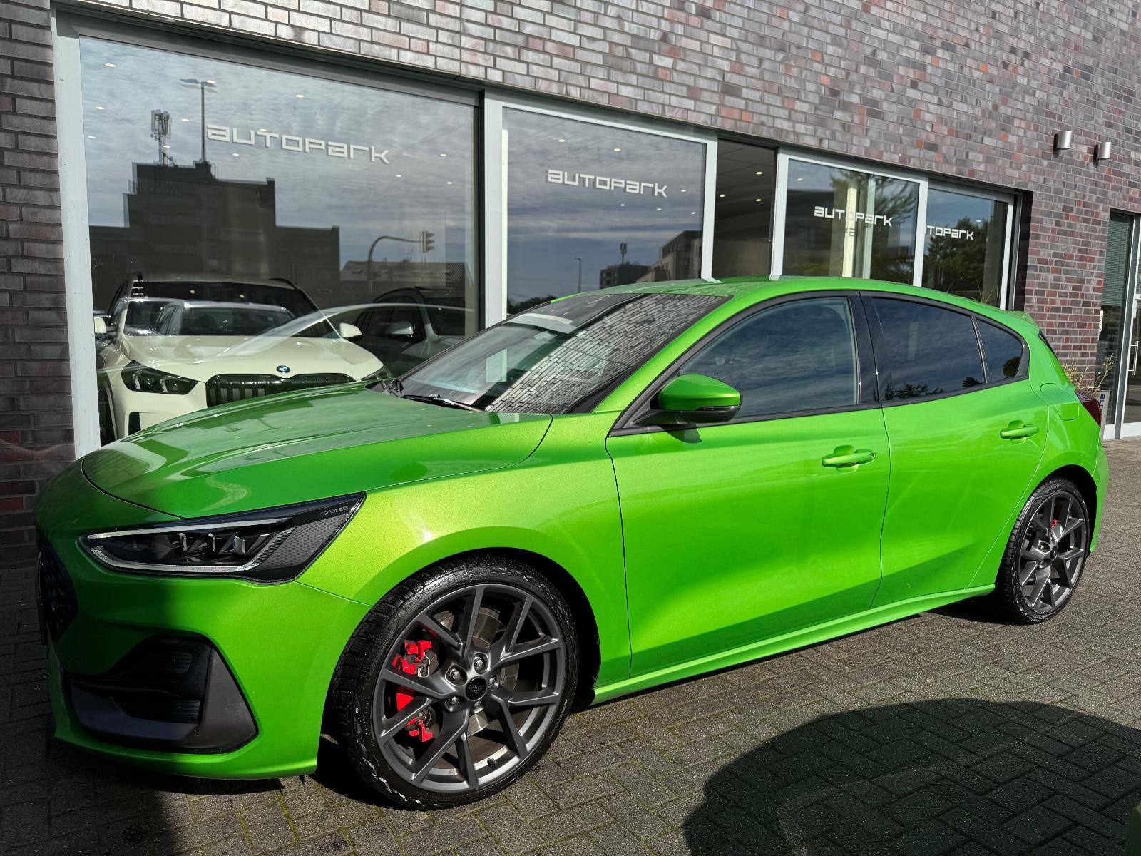 Ford Focus ST X 2.3 EcoBoost 280CV - "Mean Green" (2024)