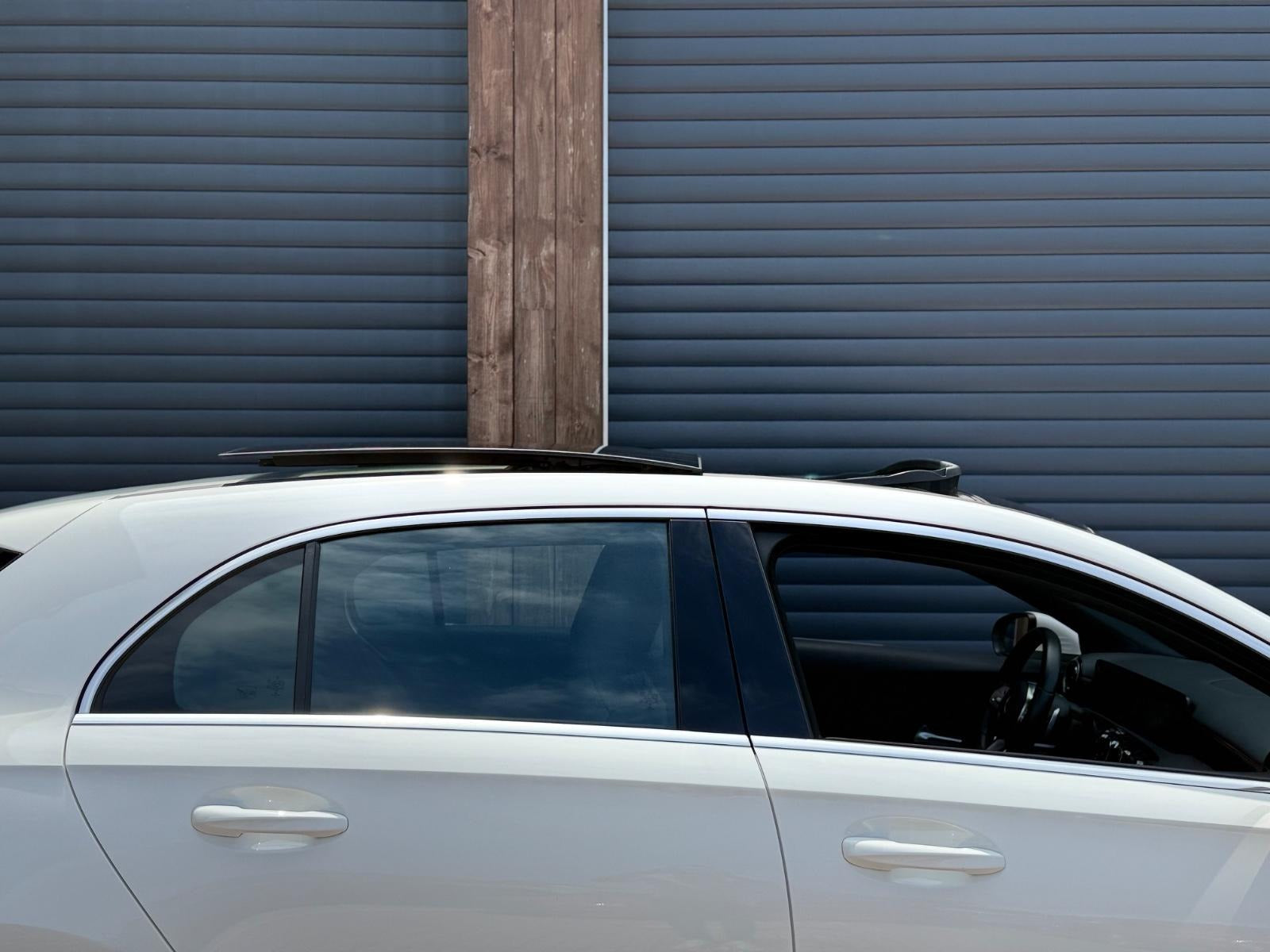MERCEDES-BENZ A 180 AMG LINE (2022) - UNIDAD POLARWEISS